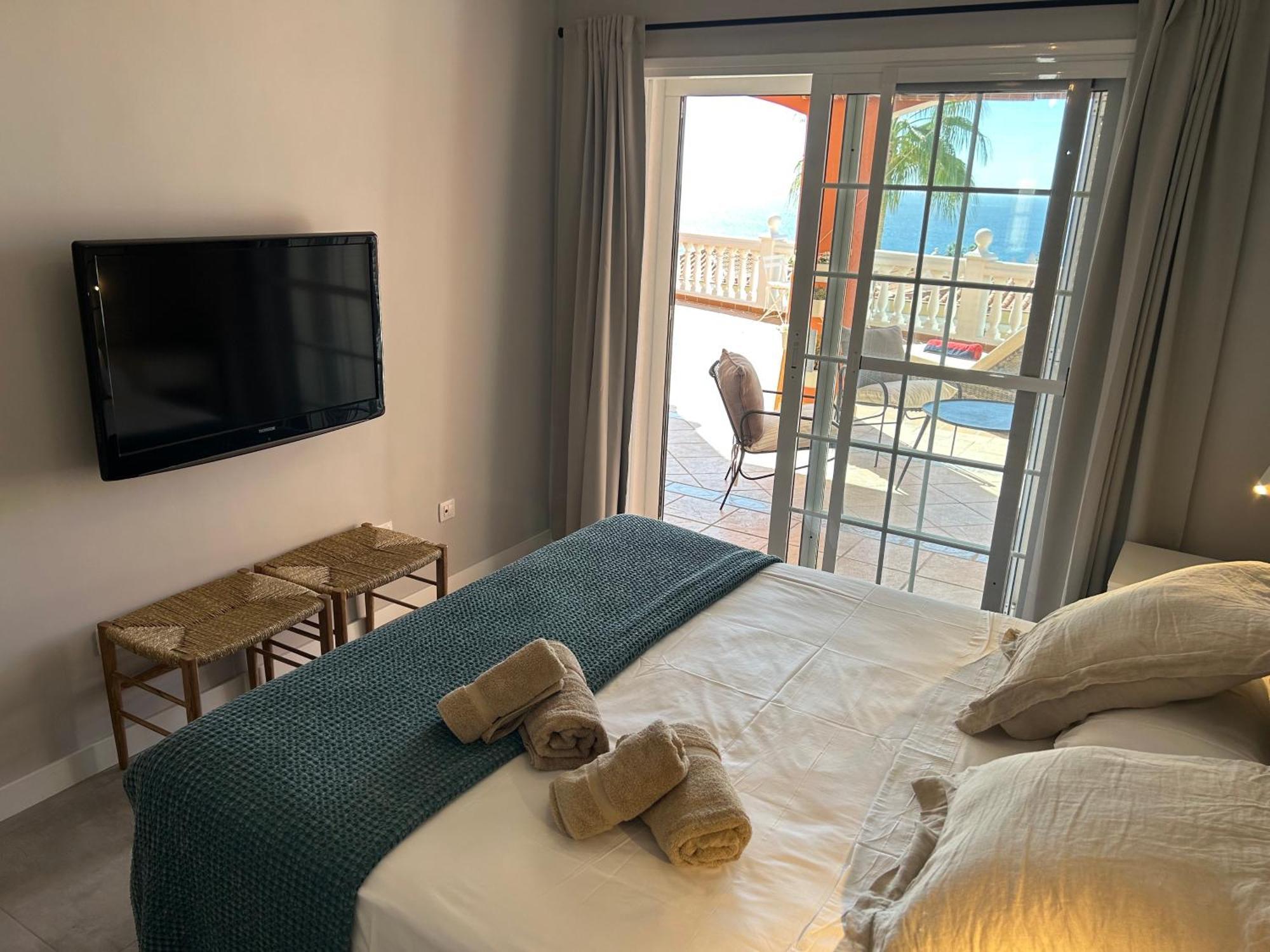 Playa Del Duque-Amazing Views 2 Bedroom Costa Adeje  Exterior photo